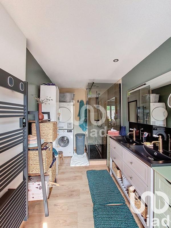 Maison - 185 m² - 7 pièces