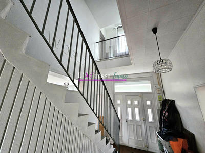 Maison - 162 m² - 6 pièces