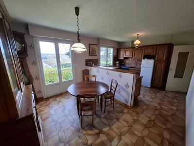 Maison - 151 m² - 6 pièces