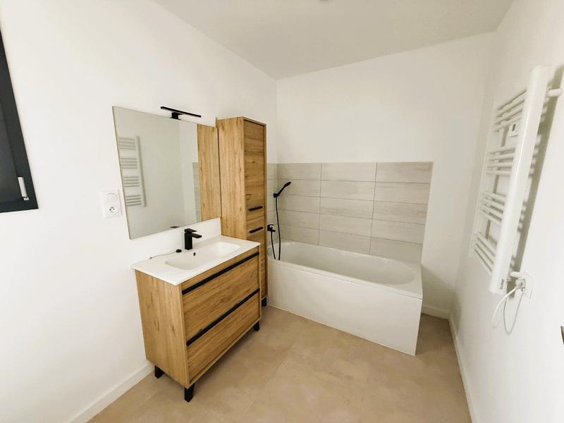 Maison - 99 m² - 4 pièces