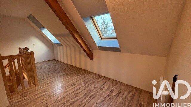 Appartement - 85 m² - 3 pièces