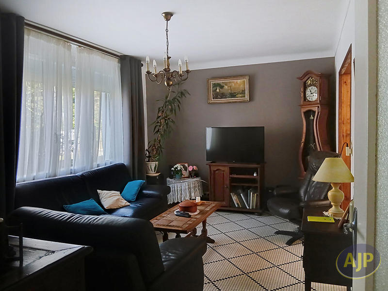 Maison - 100 m² - 6 pièces