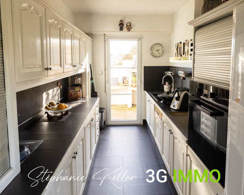 Maison - 266 m² - 8 pièces