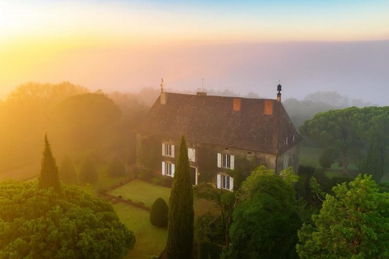 Château - 550 m² - 15 pièces