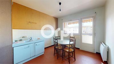 Appartement - 104 m² - 5 pièces