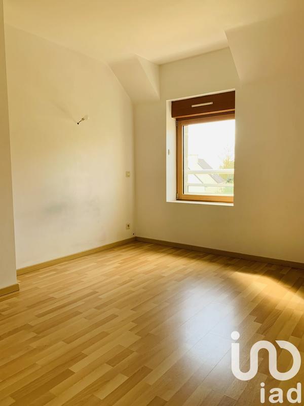 Maison - 99 m² - 5 pièces