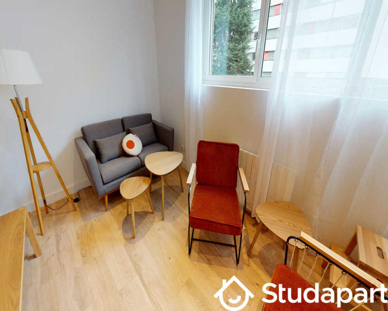 Chambre - 110 m² - 1 pièce