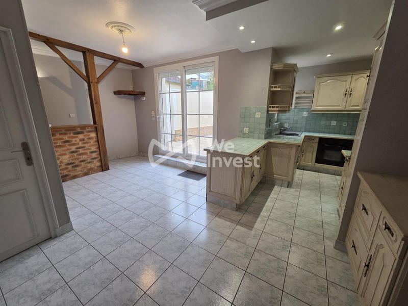 Maison traditionnelle - 202 m² - 8 pièces