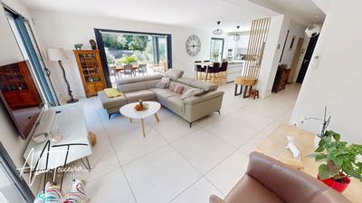 Maison - 148 m² - 5 pièces