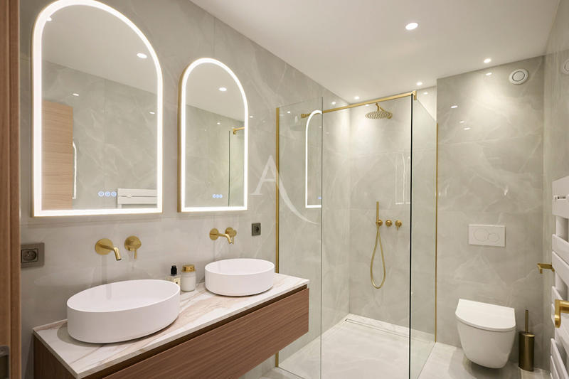 Appartement - 101 m² - 4 pièces