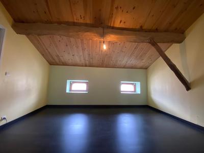 Maison - 121 m² - 6 pièces