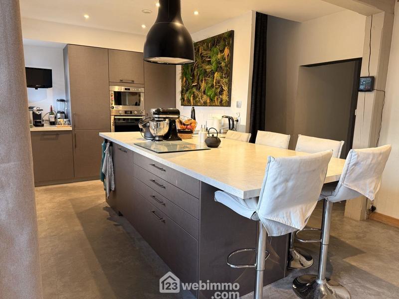 Maison de village - 130 m² - 6 pièces