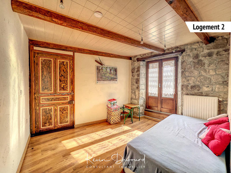 Propriété - 300 m² - 13 pièces