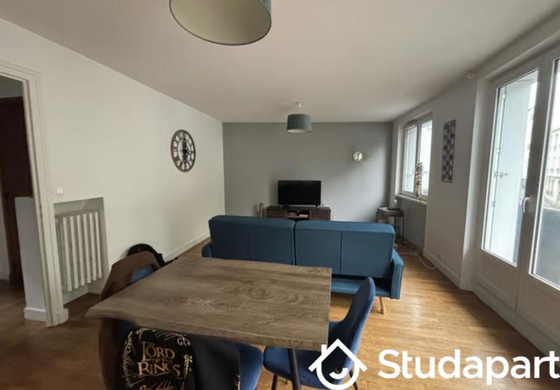 Chambre - 12 m² - 1 pièce