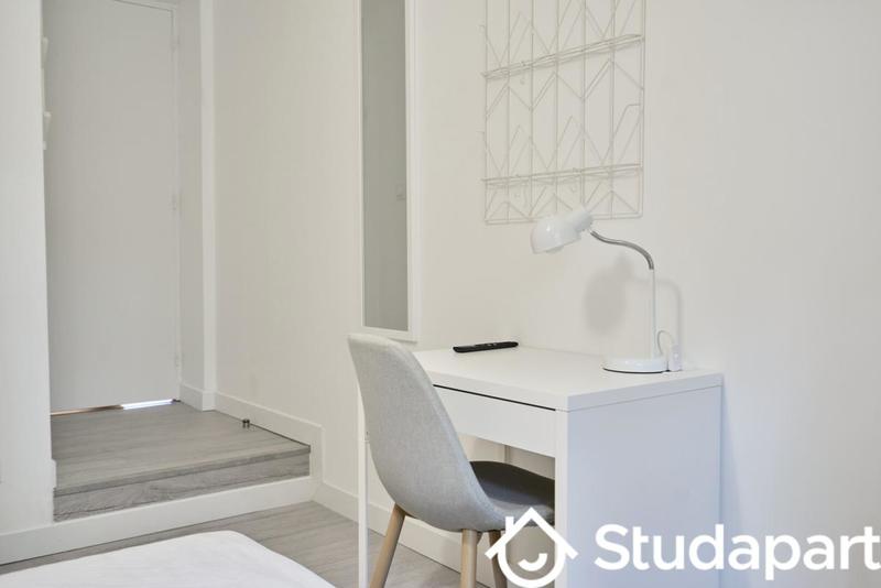 Chambre - 10 m² - 1 pièce