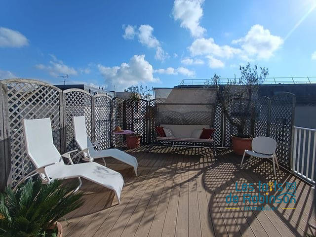 Appartement - 334 m² - 15 pièces
