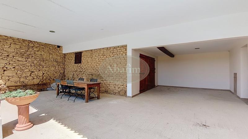 Maison - 200 m² - 7 pièces