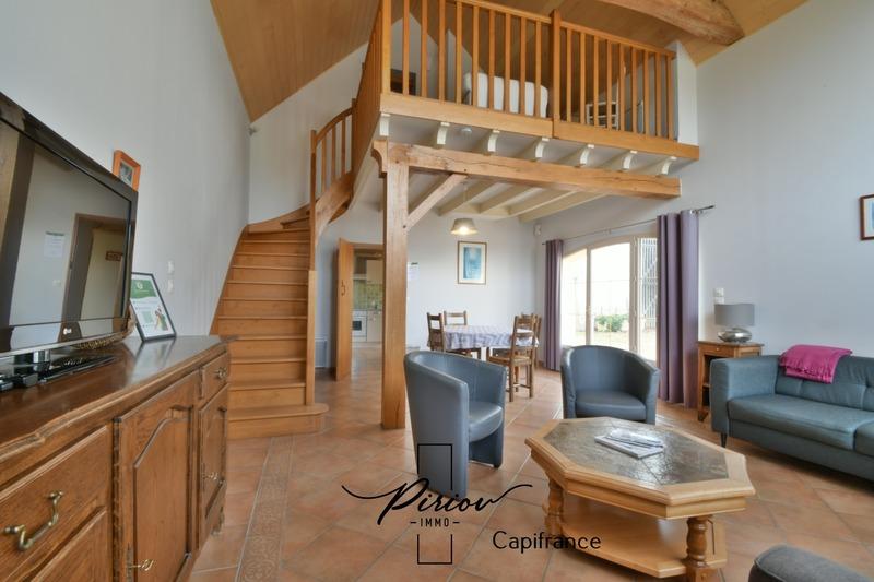 Propriété - 250 m² - 13 pièces