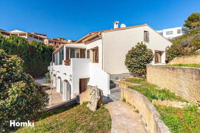 Maison - 178 m² - 7 pièces