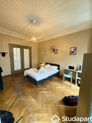 Chambre - 14 m² - 1 pièce