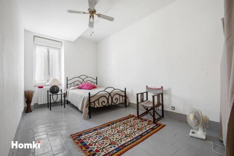 Maison de ville - 272 m² - 7 pièces