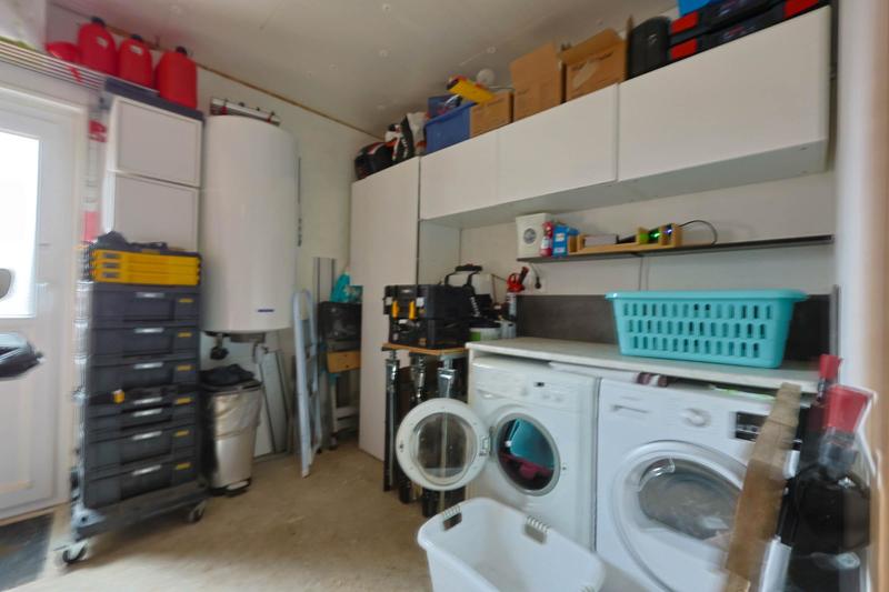 Maison - 95 m² - 5 pièces