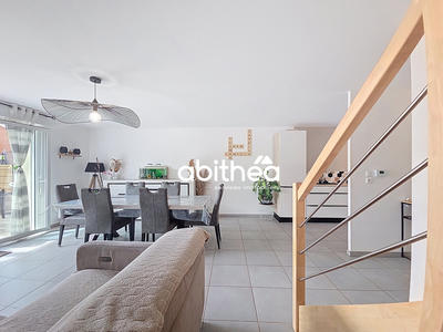 Maison - 82 m² - 4 pièces