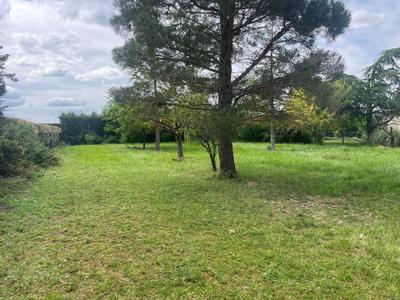 Terrain constructible - 802 m²