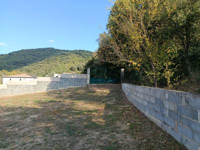 Terrain constructible - 2 011 m²