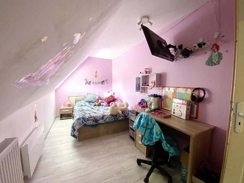 Maison - 203 m² - 8 pièces