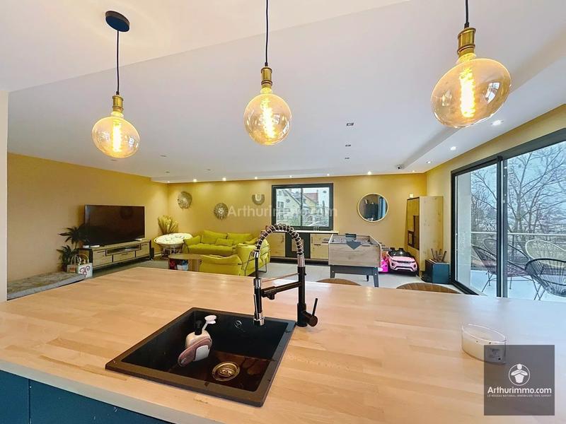 Maison - 185 m² - 7 pièces