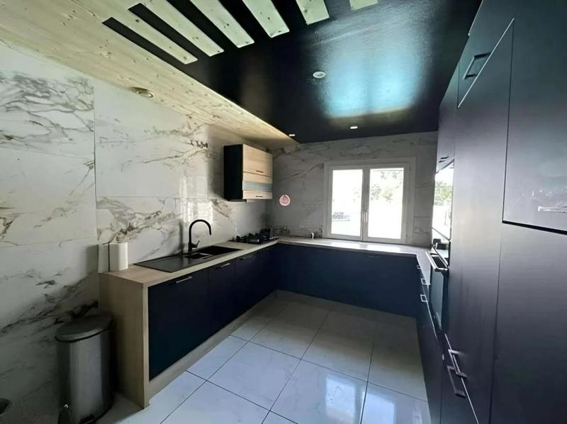 Maison - 145 m² - 6 pièces