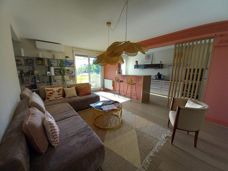 Appartement - 82 m² - 4 pièces