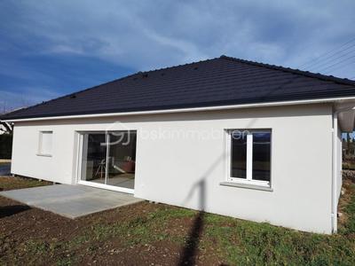 Maison - 92 m² - 3 pièces