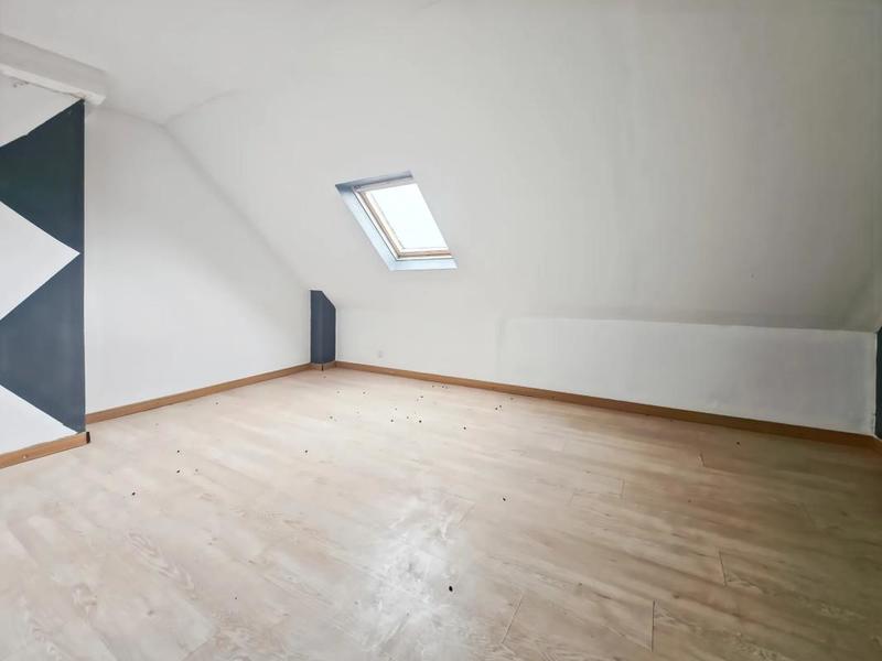 Appartement - 97 m² - 13 pièces