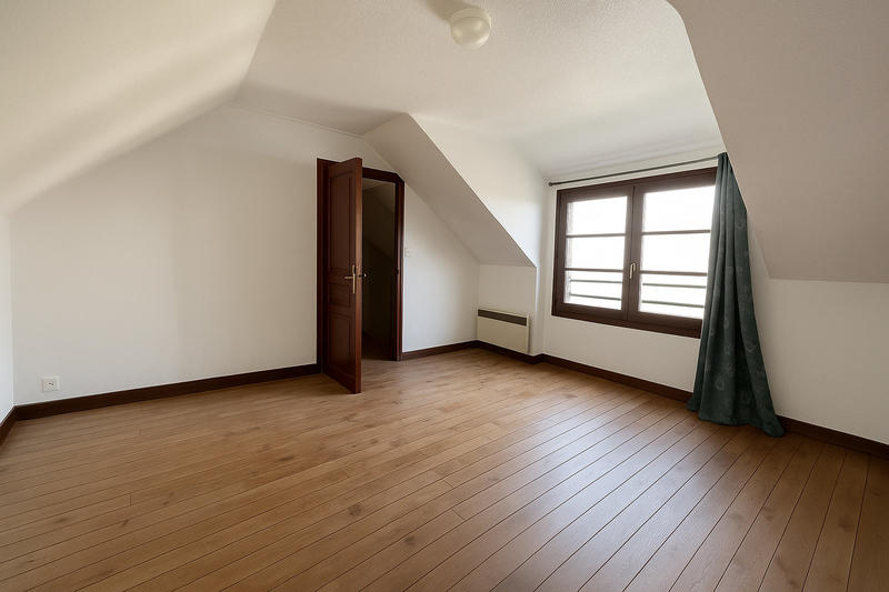 Maison - 84 m² - 4 pièces