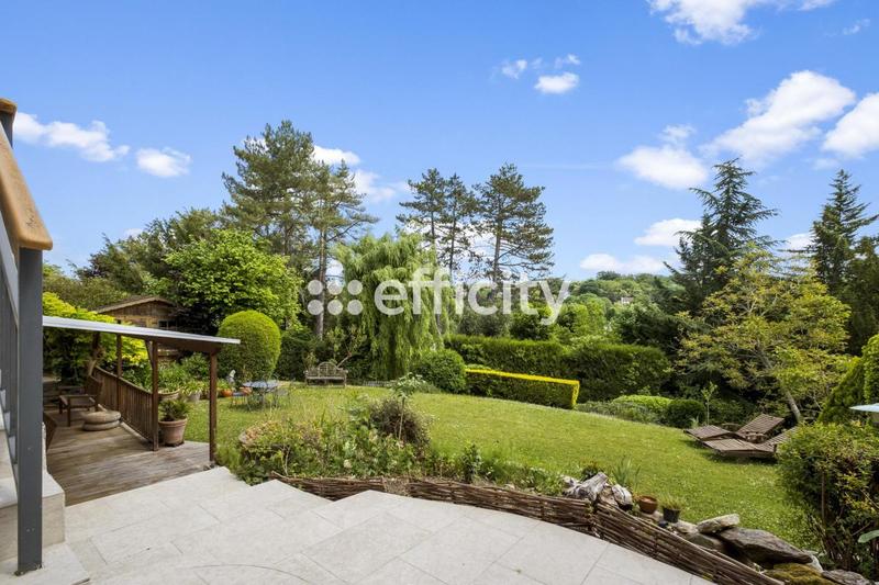 Villa - 309 m² - 12 pièces