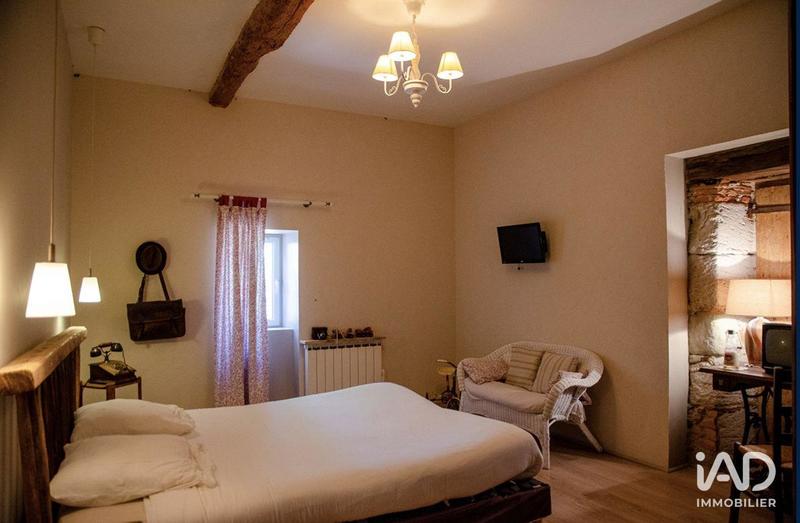 Maison - 545 m² - 12 pièces