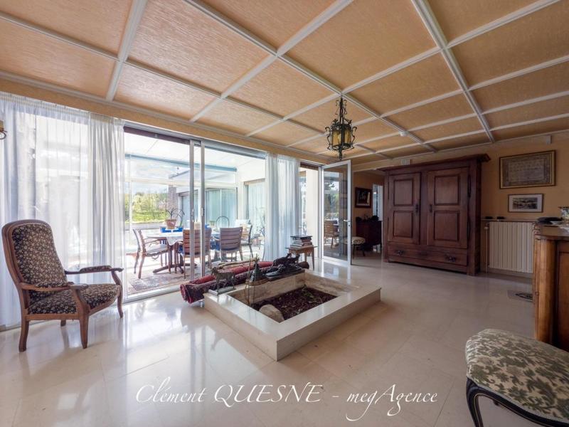 Maison - 246 m² - 7 pièces