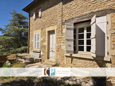 Maison - 332 m² - 9 pièces