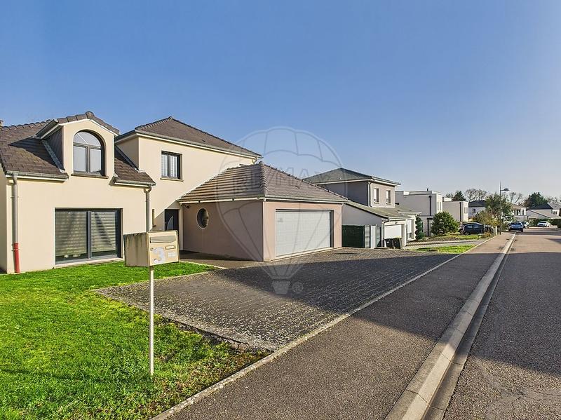 Maison d'architecte - 185 m² - 5 pièces