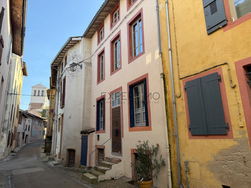 Maison - 249 m² - 7 pièces