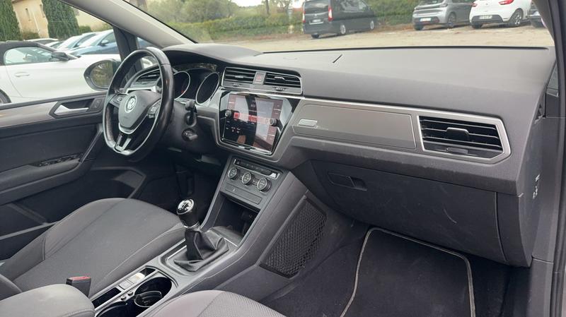 Volkswagen Touran 1,2 Tsi 110 Trendline - 7 places
