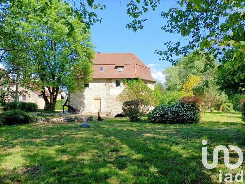 Maison - 202 m² - 6 pièces