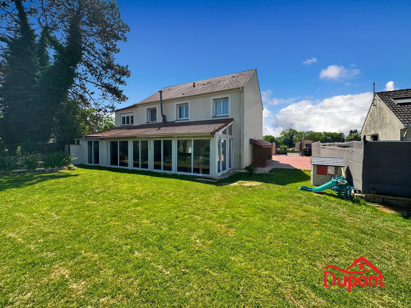 Maison contemporaine - 198 m² - 10 pièces