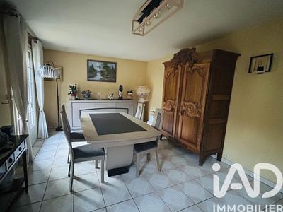 Maison - 104 m² - 5 pièces