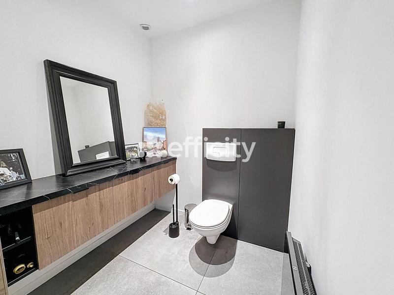 Appartement - 110 m² - 2 pièces