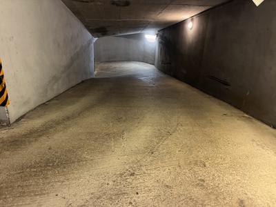 Parking / Garage - 12 m²