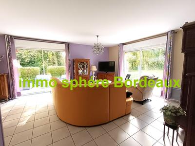 Maison - 102 m² - 4 pièces