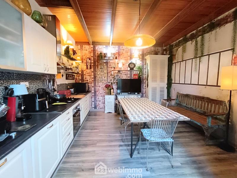 Maison - 115 m² - 8 pièces